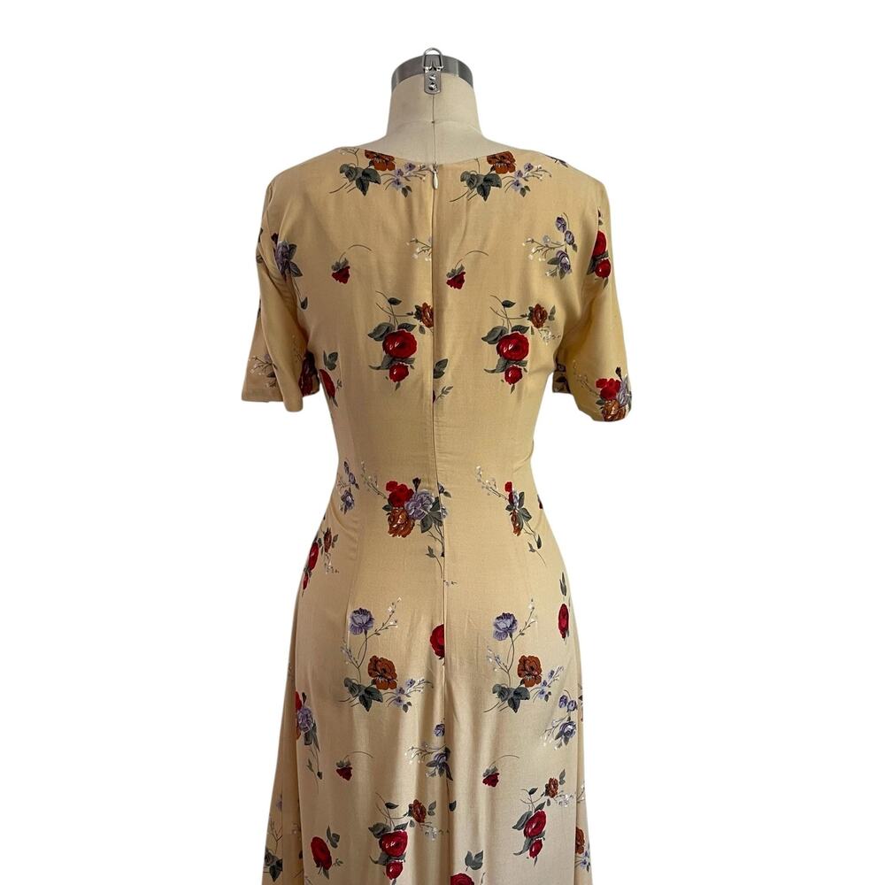 Classic Cream Floral Maxi Dress - Picture 6 of 7